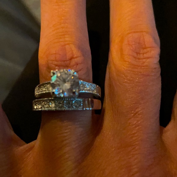 Beautiful set-Double band-so many compliments! - Picture 4 of 4